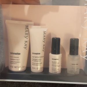 Mary Kay Travel Miracle Set